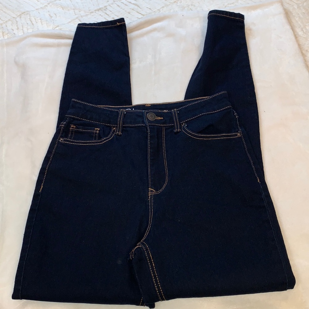 No Boundaries Indigo Stretch Jeggings. Standard 5-pockets. NWOT. Size 7.